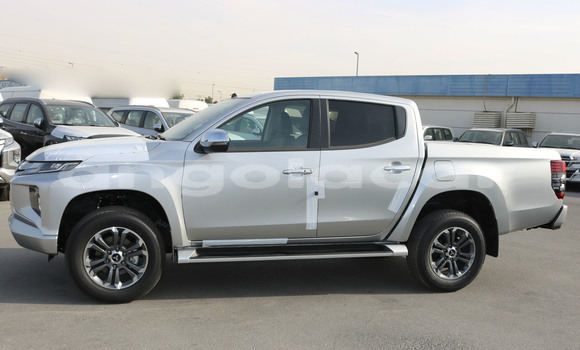 Comprar Importar Mitsubishi L200 Prata Carro em Import - Dubai em Bengo Province Comprar Importar Mitsubishi L200 Prata Carro em Import - Dubai em Bengo Province