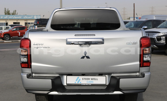 Comprar Importar Mitsubishi L200 Prata Carro em Import - Dubai em Bengo Province Comprar Importar Mitsubishi L200 Prata Carro em Import - Dubai em Bengo Province
