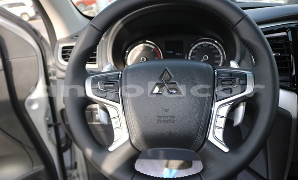 Comprar Importar Mitsubishi L200 Prata Carro em Import - Dubai em Bengo Province Comprar Importar Mitsubishi L200 Prata Carro em Import - Dubai em Bengo Province