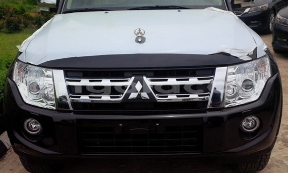 Buy Used Mitsubishi Pajero Black Car in Luanda in Luanda Province Buy Used Mitsubishi Pajero Black Car in Luanda in Luanda Province