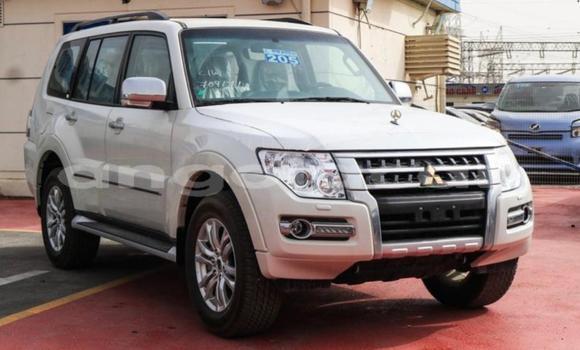 Acheter Neuf Voiture Mitsubishi Pajero Blanc à Luanda, Province de Luanda