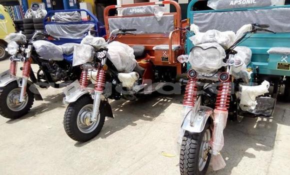 Acheter Occasion Moto Yamada Yexiang Autre à Luanda, Province de Luanda Acheter Occasion Moto Yamada Yexiang Autre à Luanda, Province de Luanda