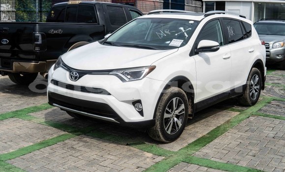 Comprar Usado Toyota RAV4 Branco Carro em Luanda em Luanda Province Comprar Usado Toyota RAV4 Branco Carro em Luanda em Luanda Province