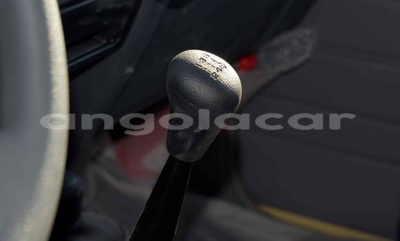 Comprar Novo Toyota Land Cruiser Bege Carro em Benguela em Benguela Comprar Novo Toyota Land Cruiser Bege Carro em Benguela em Benguela