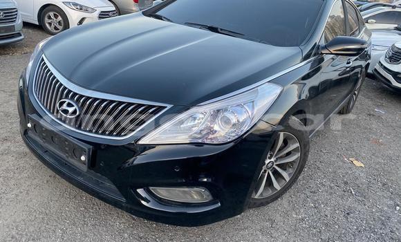 Comprar Usado Hyundai Grandeur Preto Carro em Luanda em Luanda Province Comprar Usado Hyundai Grandeur Preto Carro em Luanda em Luanda Province