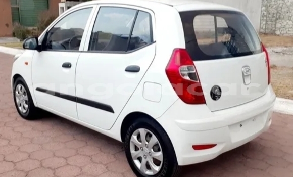 Buy Used Hyundai i10 White Car in Luanda in Luanda Province Buy Used Hyundai i10 White Car in Luanda in Luanda Province