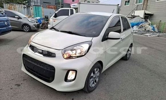 Comprar Usado Toyota Land Cruiser Branco Carro em Luanda em Luanda Province Comprar Usado Toyota Land Cruiser Branco Carro em Luanda em Luanda Province