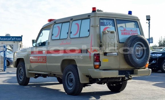 Comprar Novo Toyota Land Cruiser Bege Carro em Benguela em Benguela Comprar Novo Toyota Land Cruiser Bege Carro em Benguela em Benguela