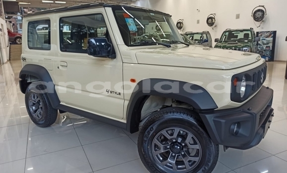 Comprar Usado Suzuki Jimny Outro Carro em Luanda em Luanda Province