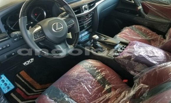Acheter Occasion Voiture Lexus LX 570 Blanc à Luanda, Province de Luanda Acheter Occasion Voiture Lexus LX 570 Blanc à Luanda, Province de Luanda