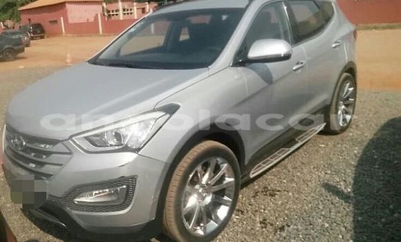 Acheter Occasion Voiture Hyundai Santa Fe Gris à Luanda, Province de Luanda Acheter Occasion Voiture Hyundai Santa Fe Gris à Luanda, Province de Luanda