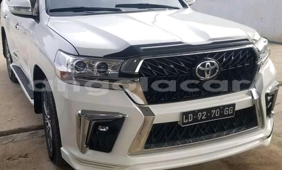 Comprar Usado Toyota Land Cruiser Branco Carro em Luanda em Luanda Province