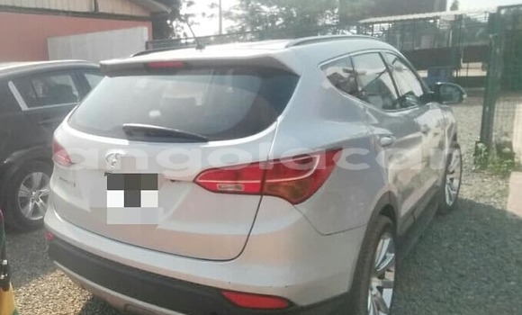 Acheter Occasion Voiture Hyundai Santa Fe Gris à Luanda, Province de Luanda Acheter Occasion Voiture Hyundai Santa Fe Gris à Luanda, Province de Luanda
