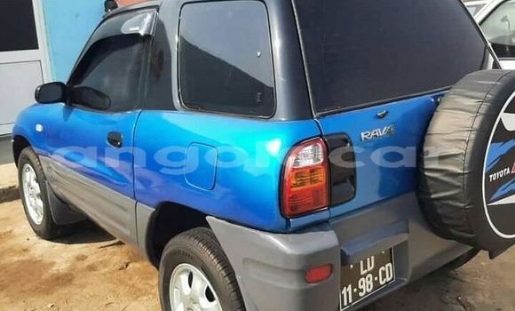 Comprar Usado Toyota RAV4 Azul Carro em Luanda em Luanda Province Comprar Usado Toyota RAV4 Azul Carro em Luanda em Luanda Province