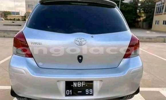Comprar Usado Toyota Yaris Prata Carro em Luanda em Luanda Province Comprar Usado Toyota Yaris Prata Carro em Luanda em Luanda Province