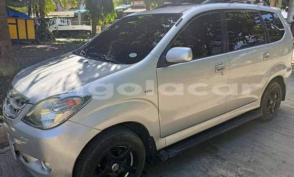 Acheter Occasion Voiture Toyota Avanza Gris à Luanda, Province de Luanda Acheter Occasion Voiture Toyota Avanza Gris à Luanda, Province de Luanda