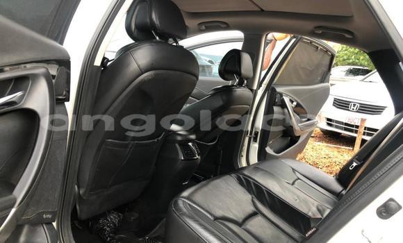 Acheter Occasion Voiture Hyundai Azera Blanc à Luanda, Province de Luanda Acheter Occasion Voiture Hyundai Azera Blanc à Luanda, Province de Luanda