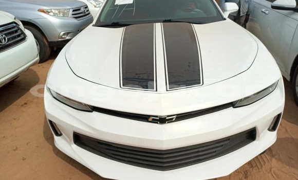 Buy Used Chevrolet Camaro White Car in Luanda in Luanda Province Buy Used Chevrolet Camaro White Car in Luanda in Luanda Province