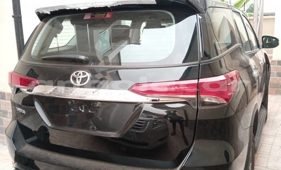 Buy Used Toyota Fortuner Black Car in Luanda in Luanda Province Buy Used Toyota Fortuner Black Car in Luanda in Luanda Province