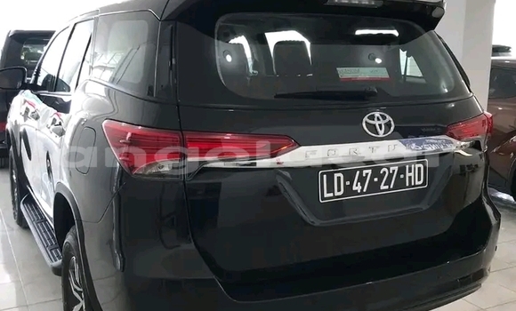 Acheter Occasion Voiture Toyota Fortuner Noir à Luanda, Province de Luanda Acheter Occasion Voiture Toyota Fortuner Noir à Luanda, Province de Luanda