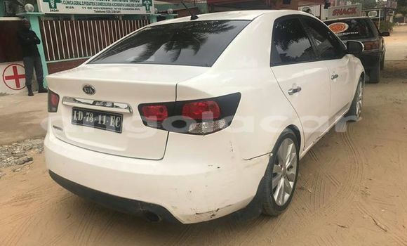 Acheter Occasion Voiture Kia Cerato Blanc à Luanda, Province de Luanda Acheter Occasion Voiture Kia Cerato Blanc à Luanda, Province de Luanda
