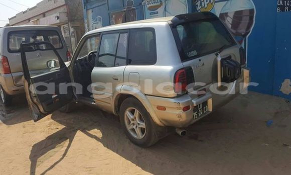 Acheter Occasion Voiture Toyota RAV4 Gris à Luanda, Province de Luanda Acheter Occasion Voiture Toyota RAV4 Gris à Luanda, Province de Luanda