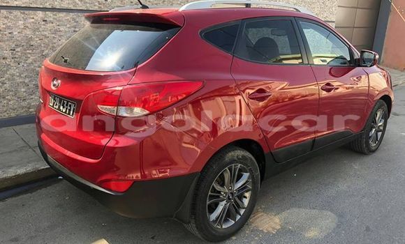 Acheter Occasion Voiture Hyundai Tucson Rouge à Luanda, Province de Luanda Acheter Occasion Voiture Hyundai Tucson Rouge à Luanda, Province de Luanda
