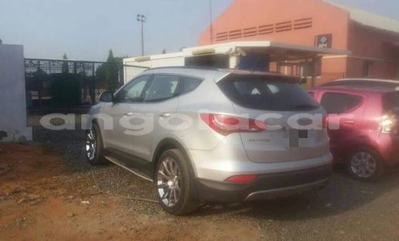 Acheter Occasion Voiture Hyundai Santa Fe Gris à Luanda, Province de Luanda Acheter Occasion Voiture Hyundai Santa Fe Gris à Luanda, Province de Luanda