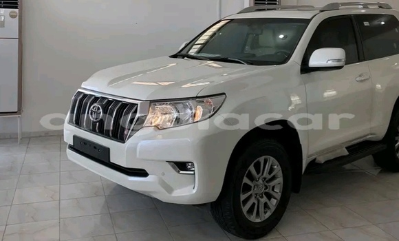 Comprar Usado Toyota Land Cruiser Prado Branco Carro em Luanda em Luanda Province