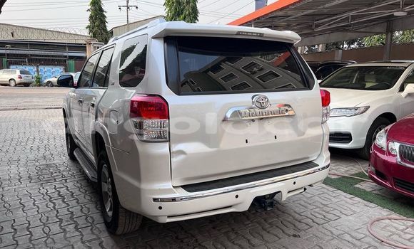 Acheter Occasion Voiture Toyota 4Runner Blanc à Luena, Moxico Acheter Occasion Voiture Toyota 4Runner Blanc à Luena, Moxico