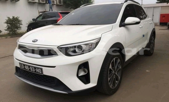 Acheter Occasion Voiture Kia Stonic Blanc à Luanda, Province de Luanda