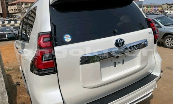Buy Used Toyota Land Cruiser Prado White Car in Luena in Moxico Buy Used Toyota Land Cruiser Prado White Car in Luena in Moxico