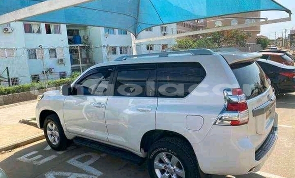 Buy Used Toyota Land Cruiser Prado White Car in Luanda in Luanda Province Buy Used Toyota Land Cruiser Prado White Car in Luanda in Luanda Province