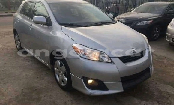 Buy Used Toyota Matrix White Car in Luena in Moxico Buy Used Toyota Matrix White Car in Luena in Moxico