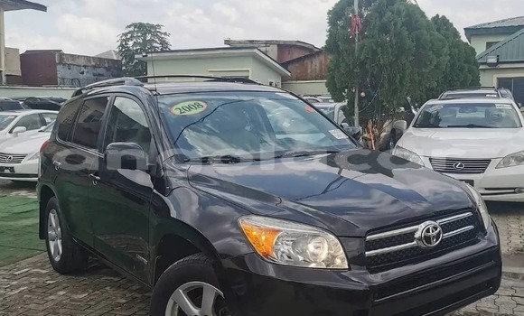 Comprar Usado Toyota RAV4 Preto Carro em Luanda em Luanda Province