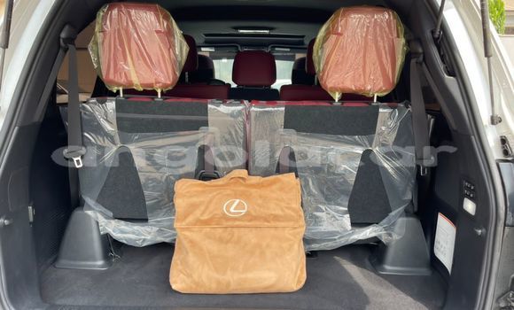 Acheter Occasion Voiture Lexus LX 570 Blanc à Luanda, Province de Luanda Acheter Occasion Voiture Lexus LX 570 Blanc à Luanda, Province de Luanda