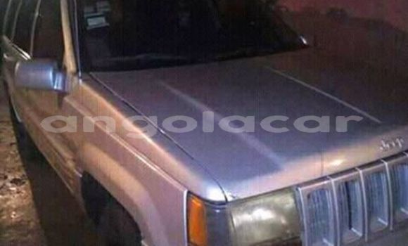 Comprar Usado Jeep Grand Cherokee Prata Carro em Luanda em Luanda Province