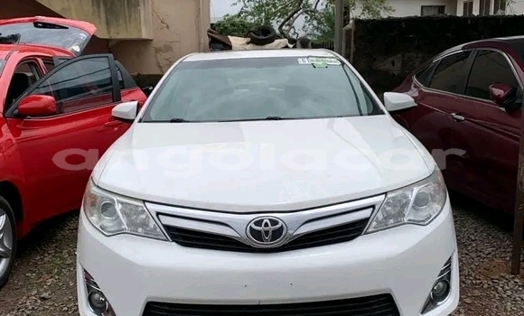 Acheter Occasion Voiture Toyota Camry Blanc à Luanda, Province de Luanda
