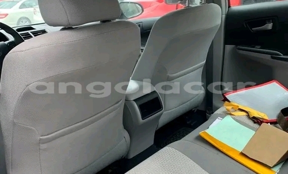 Acheter Occasion Voiture Toyota Camry Blanc à Luanda, Province de Luanda Acheter Occasion Voiture Toyota Camry Blanc à Luanda, Province de Luanda