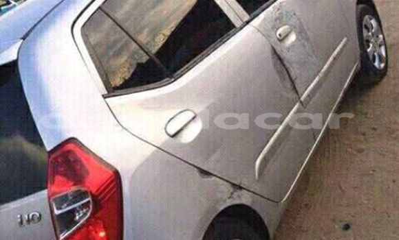 Comprar Usado Hyundai i10 Prata Carro em Luanda em Luanda Province Comprar Usado Hyundai i10 Prata Carro em Luanda em Luanda Province