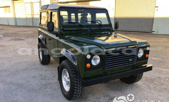 Acheter Occasion Voiture Land Rover Defender Vert à Luena, Moxico Acheter Occasion Voiture Land Rover Defender Vert à Luena, Moxico