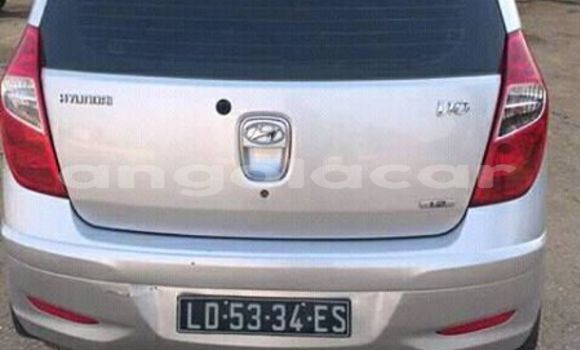 Comprar Usado Hyundai i10 Prata Carro em Luanda em Luanda Province Comprar Usado Hyundai i10 Prata Carro em Luanda em Luanda Province