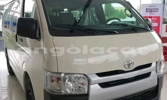 Comprar Usado Toyota Hiace Branco Carro em Luanda em Luanda Province Comprar Usado Toyota Hiace Branco Carro em Luanda em Luanda Province