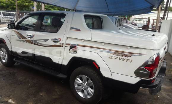 Comprar Usado Toyota Hilux Branco Carro em Luanda em Luanda Province Comprar Usado Toyota Hilux Branco Carro em Luanda em Luanda Province