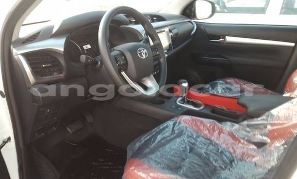 Comprar Usado Toyota Hilux Branco Carro em Luanda em Luanda Province Comprar Usado Toyota Hilux Branco Carro em Luanda em Luanda Province