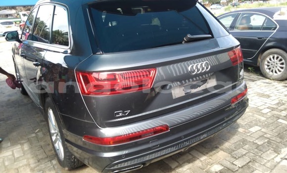 Acheter Occasion Voiture Audi Q7 Gris à Luanda, Province de Luanda Acheter Occasion Voiture Audi Q7 Gris à Luanda, Province de Luanda