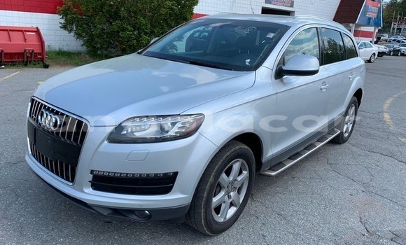 Acheter Occasion Voiture Audi Q7 Gris à Luanda, Province de Luanda