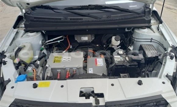 Comprar Usado Ligier JS 51 Branco Carro em Luanda em Luanda Province Comprar Usado Ligier JS 51 Branco Carro em Luanda em Luanda Province