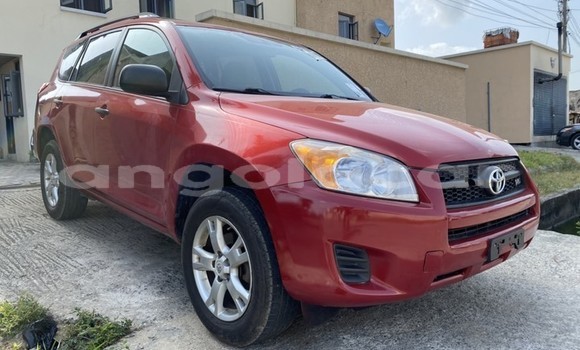 Comprar Usado Toyota RAV4 Vermelho Carro em Luanda em Luanda Province Comprar Usado Toyota RAV4 Vermelho Carro em Luanda em Luanda Province