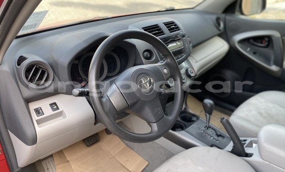 Acheter Occasion Voiture Toyota RAV4 Rouge à Luanda, Province de Luanda Acheter Occasion Voiture Toyota RAV4 Rouge à Luanda, Province de Luanda